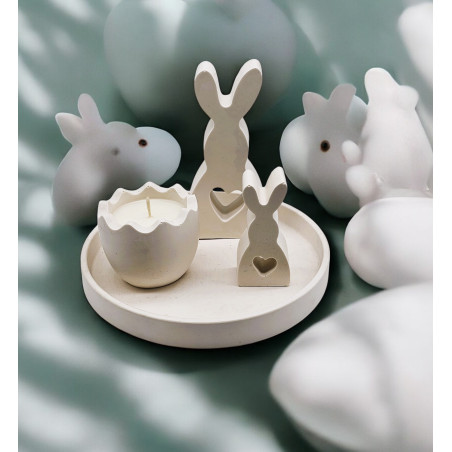 Zestaw Wielkanocny ze świecą sojową – Biały | Jajko zapachowe + zajączki + dekoracyjna podstawka gipsowa | Bergamotka, pomarańcza, wanilia